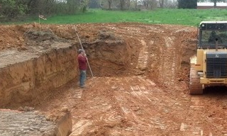 Выкопать котлован под фундамент в Сосновом Бору - от 2609 руб. | ГОСТСТРОЙ